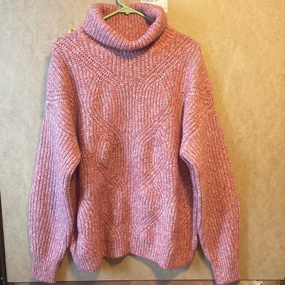 Woman’s Heavy Sweater